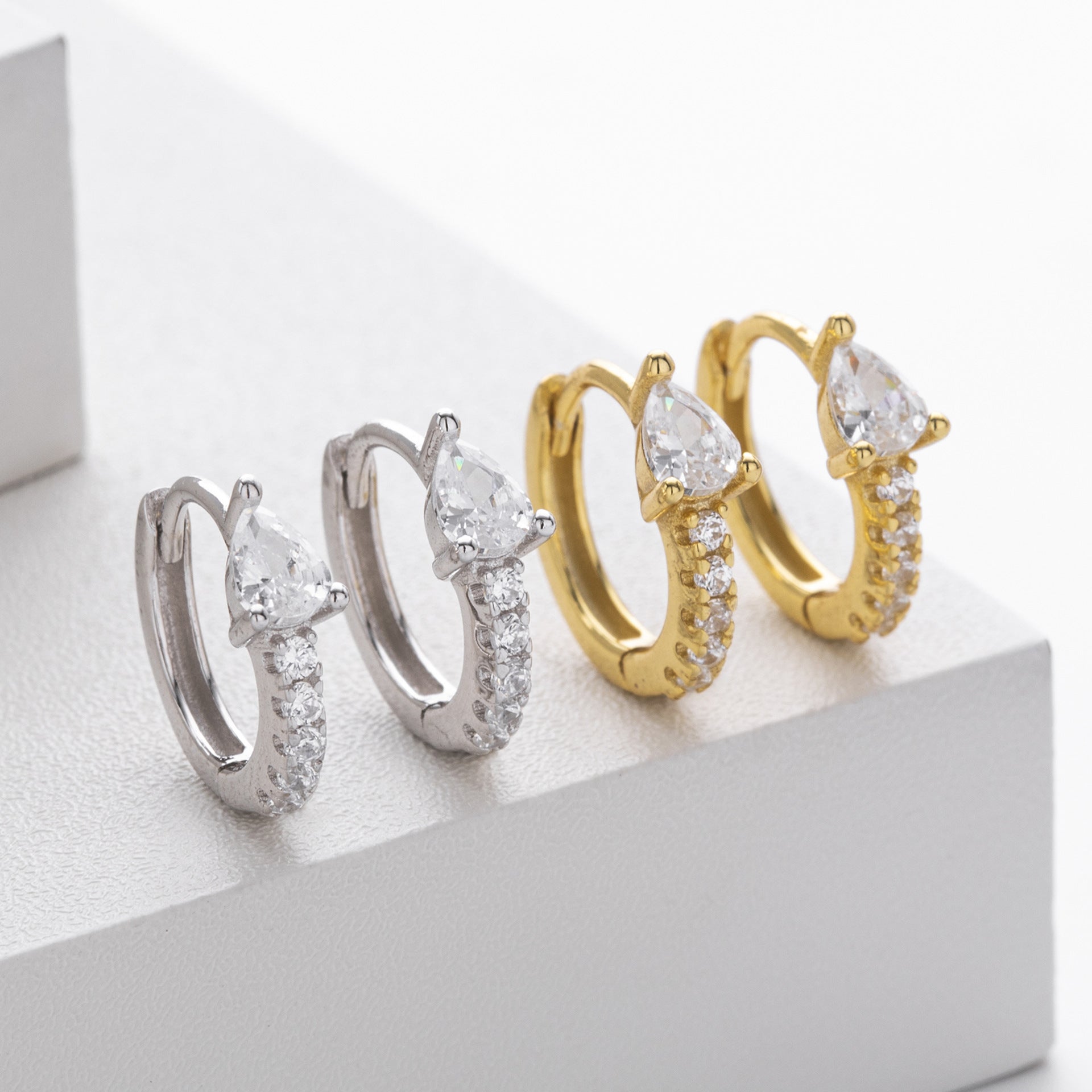 Damen Ohrhänger mit funkelndem Zirkonbesatz aus hochwertigem 925 Sterling Silber Shop Nory 1782843345