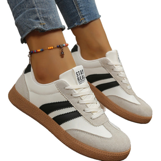 Damen Retro Sneaker mit Gummisohle, Velours‑Details und markanten Seitenstreifen Shop Nory
