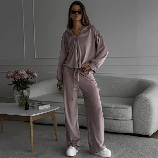Damen kuscheliges Velours-Zweiteiler mit kurzem Reißverschluss-Hoodie, Tunnelzugbund und weitem Palazzo-Jogger Shop Nory