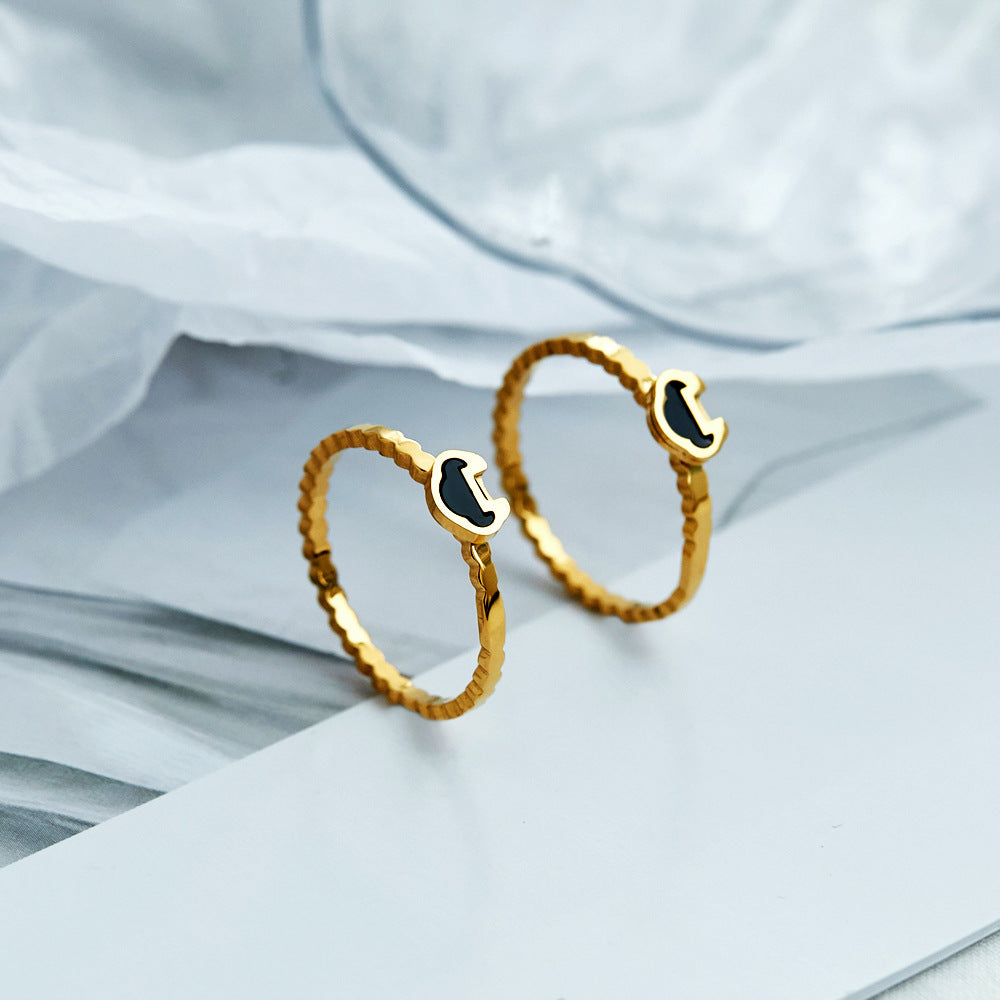 Damen eleganter und modischer Ring aus Edelstahl Shop Nory