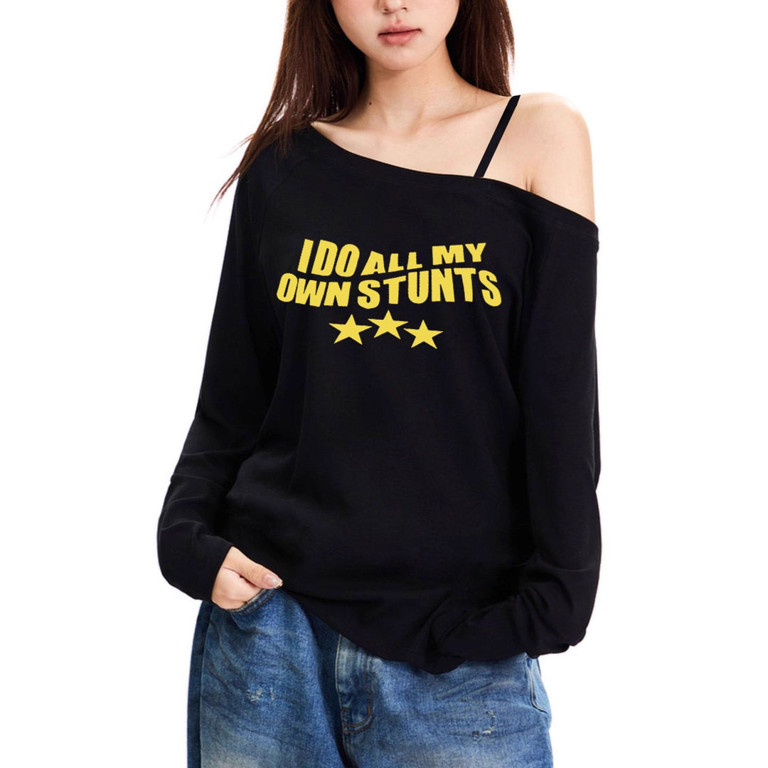 Damen nan lässiges asymmetrisches Off-Shoulder Langarmshirt mit auffälligem Statement-Print und lockerer Oversize-Passform Shop Nory
