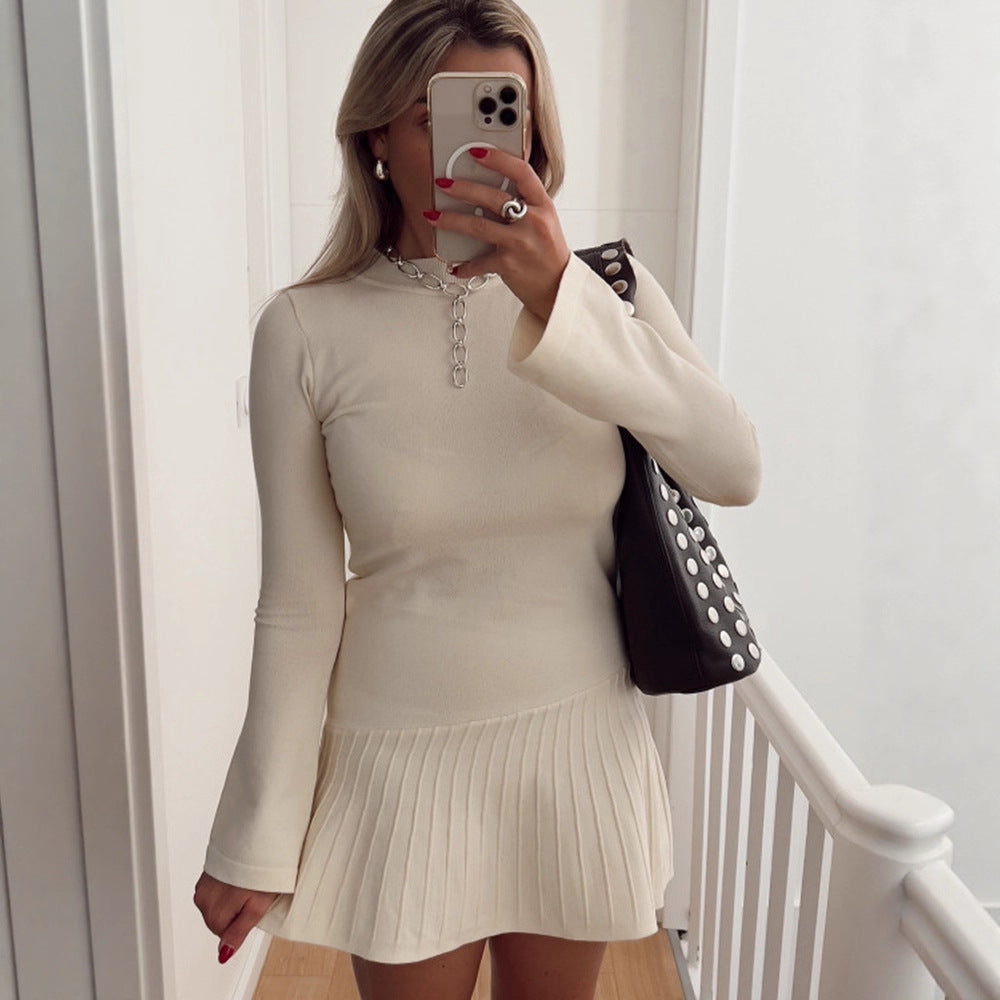 Damen Tailliertes Feinstrick-Minikleid mit Plissée-Rock und ausgestellten Ärmeln Shop Nory
