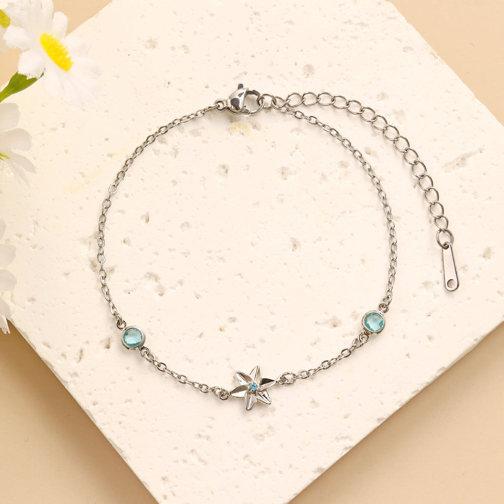Damen filigranes Armband mit floralem Design Shop Nory