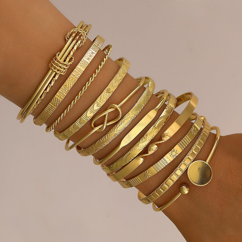 Damen Armreif-Set mit elegantem, strukturiertem Design Shop Nory