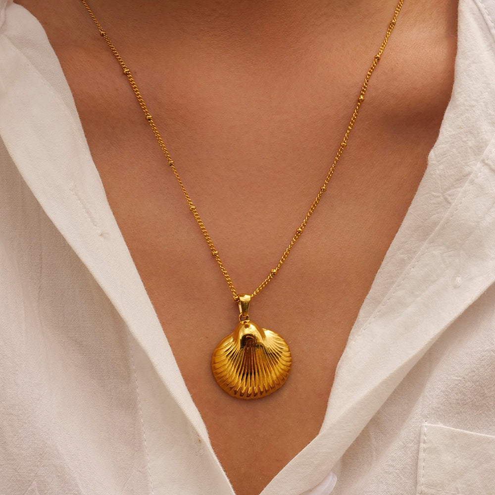 Damen Halskette mit muschelförmigem Anhänger aus hypoallergenem Edelstahl Shop Nory