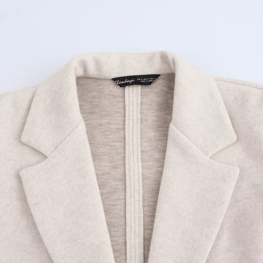 Damen Puristischer Longline-Mantel mit Reverskragen, Ein-Knopf‑Verschluss und weichem Filzfinish Shop Nory