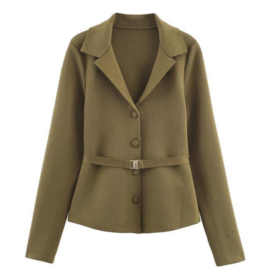 Damen Taillierter Strickblazer mit Reverskragen, verdeckter Knopfleiste und Filigranem Taillengürtel Shop Nory