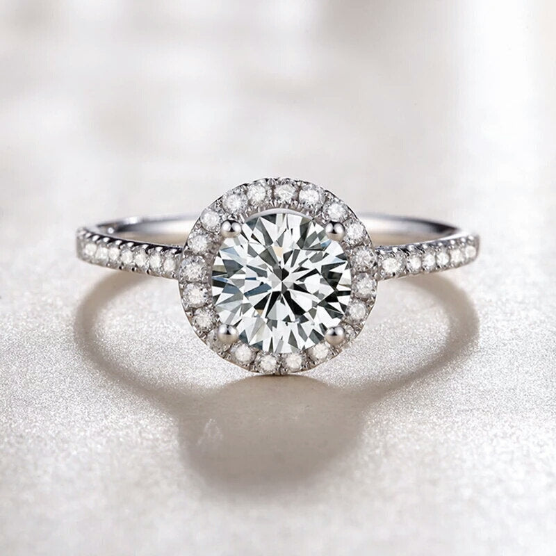 Damen luxuriöser Solitär-Diamantring mit glänzender Zirkonia-Fassung Shop Nory