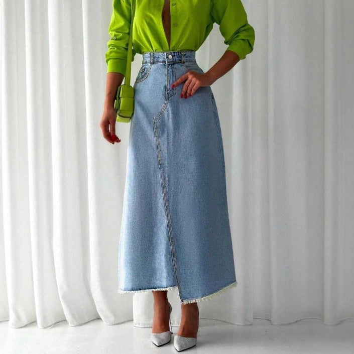 Damen Hochtaillierter Maxi-Denimrock mit asymmetrischer Vordernaht und fransigem Saum Shop Nory