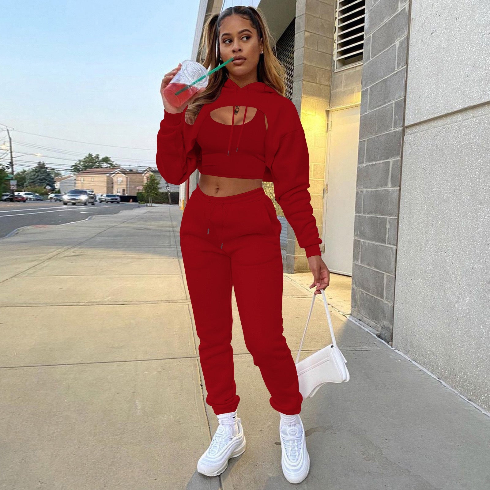 Damen Sportlicher Zweiteiler mit cropped Hoodie und bequemen Jogginghosen