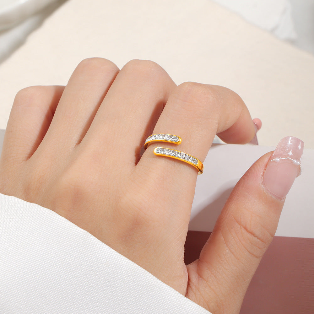 Damen eleganter Ring mit doppelt geschichtetem Design und funkelnden Zirkonia Shop Nory