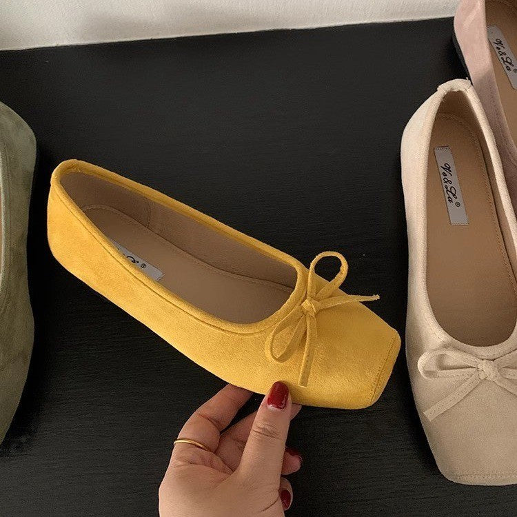 Damen Ballerinas aus hochwertigem Wildleder mit filigranem Schleifendetail