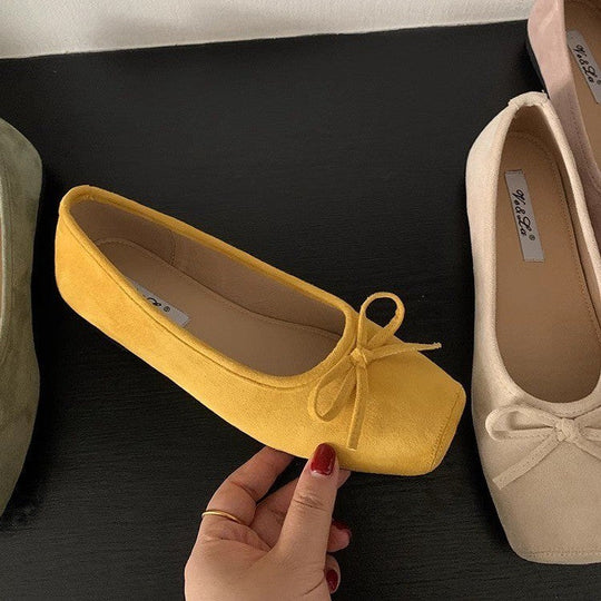 Damen Ballerinas aus hochwertigem Wildleder mit filigranem Schleifendetail