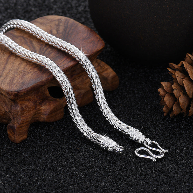 Herren Edelstahl Halskette mit modernem Design und filigranen Akzenten Shop Nory