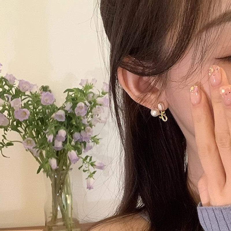 Damen Ohrringe mit floralem Design und Zirkonia Shop Nory