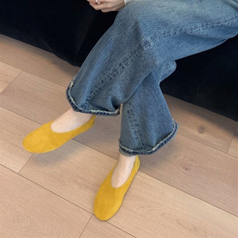 Damen Minimalistische Wildleder-Ballerina-Slipper mit gepolstertem Komfortfußbett Shop Nory