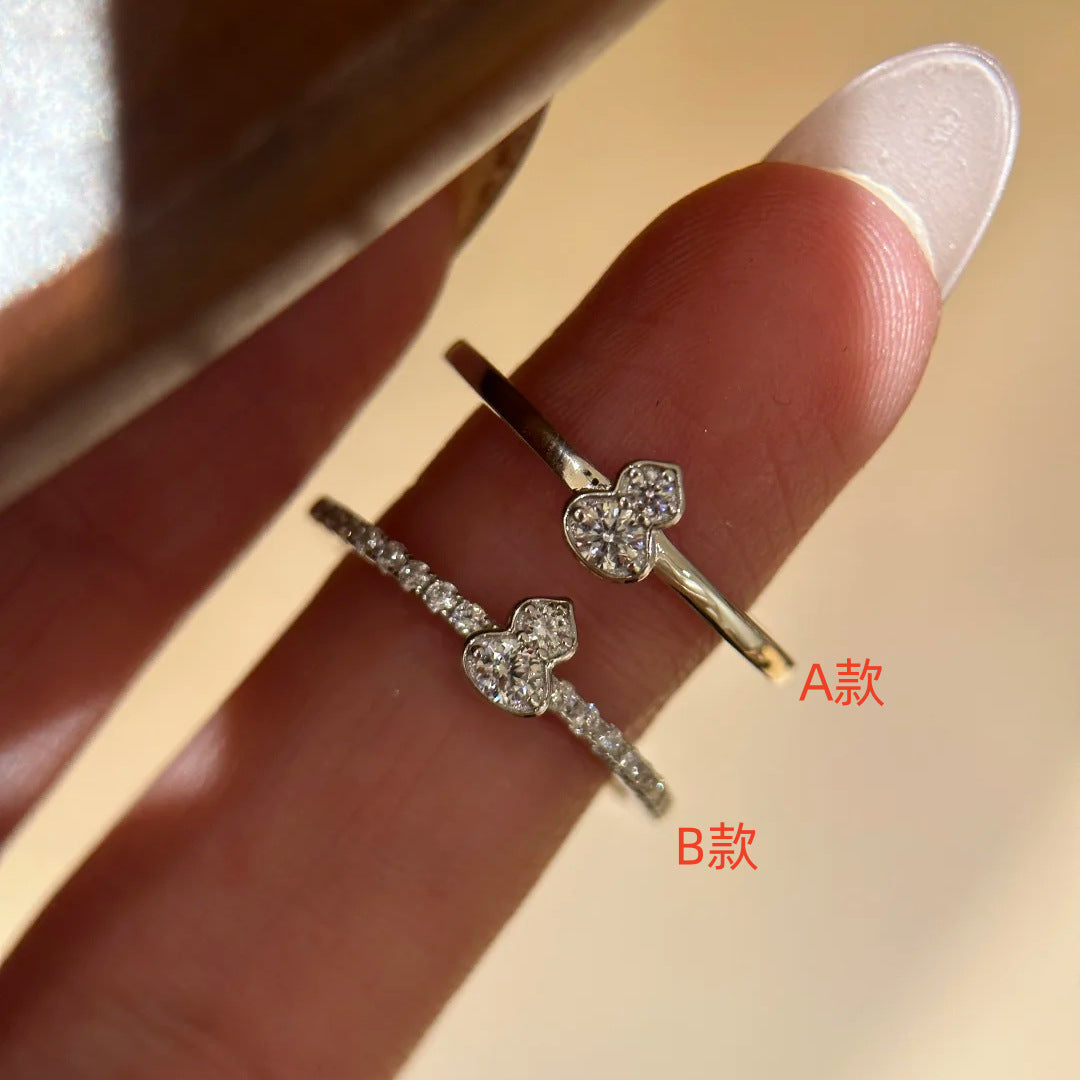Damen zierlicher Ring mit funkelndem Herzdesign und kristallklaren Zirkonia Shop Nory