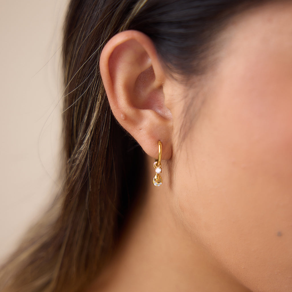 Damen Ohrhänger im modernen Tropfen-Design aus hypoallergenem Edelstahl Shop Nory