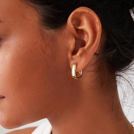 Damen Ohrringe mit modernem, geschwungenem Design Shop Nory