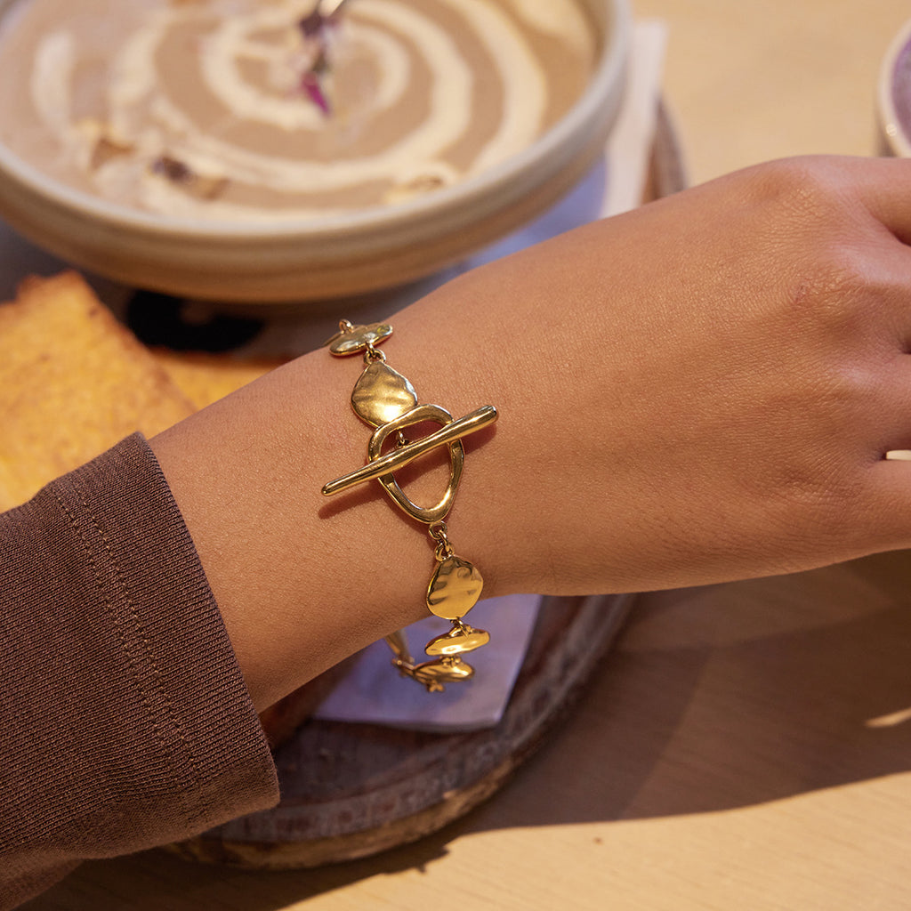 Damen Armband mit einzigartigem strukturiertem Design aus hypoallergenem Edelstahl Shop Nory