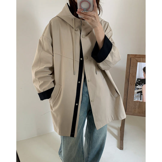 Damen Oversize Kapuzenjacke mit kontrastiertem Saum und Druckknopfleiste Shop Nory