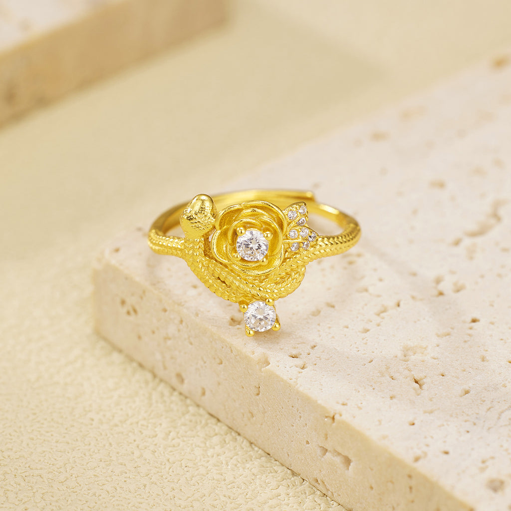 Damen Ring mit kunstvollem Rosendesign und funkelnden Kristallen Shop Nory
