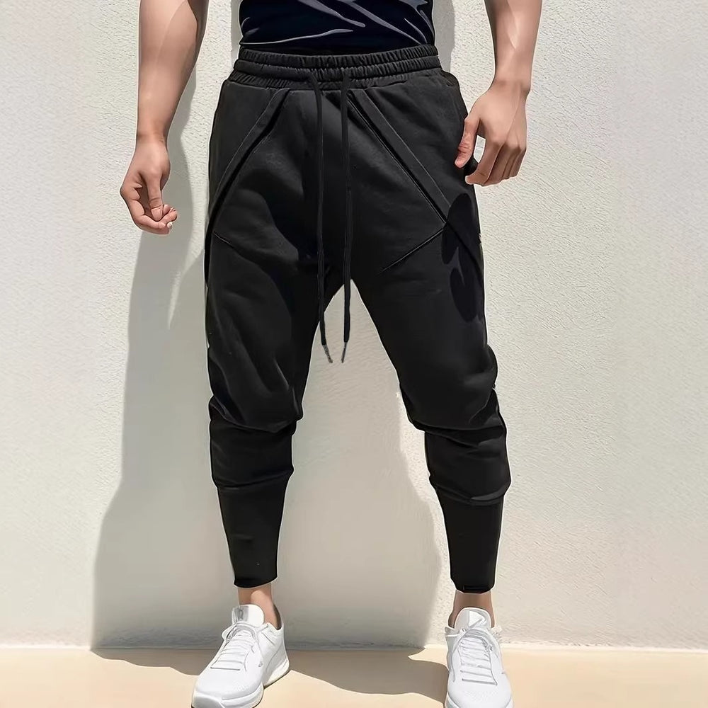 Herren Tapered-Jogginghose mit tiefem Schritt, elastischem Bund & diagonalgesetzten Taschen Shop Nory