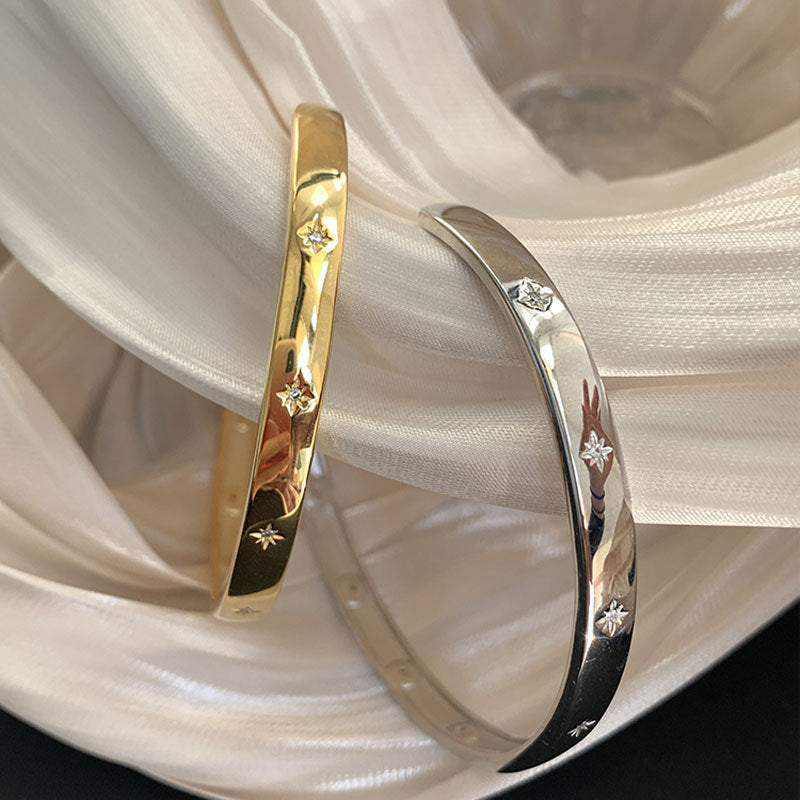 Damenarmreif mit funkelnden Zirkonia-Details Shop Nory