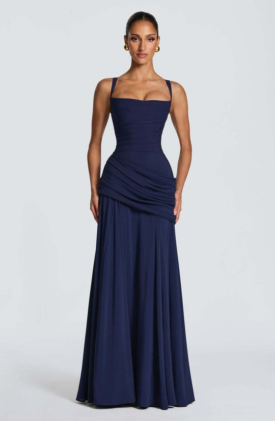 Damen Abendkleid mit elegantem, tailliertem Schnitt ShopNory