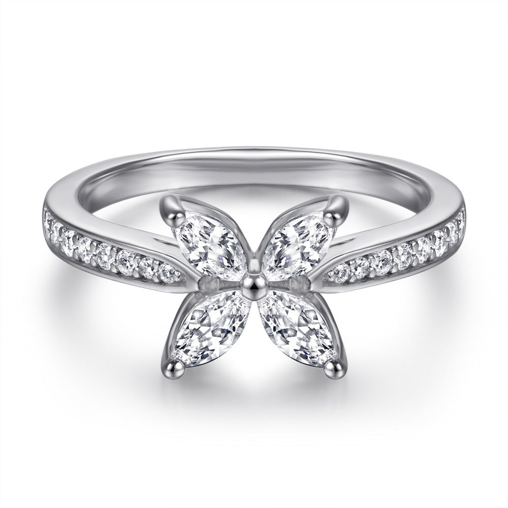 Damen Ring mit filigranem Schmetterlingsdesign und funkelndem Zirkonia-Besatz Shop Nory