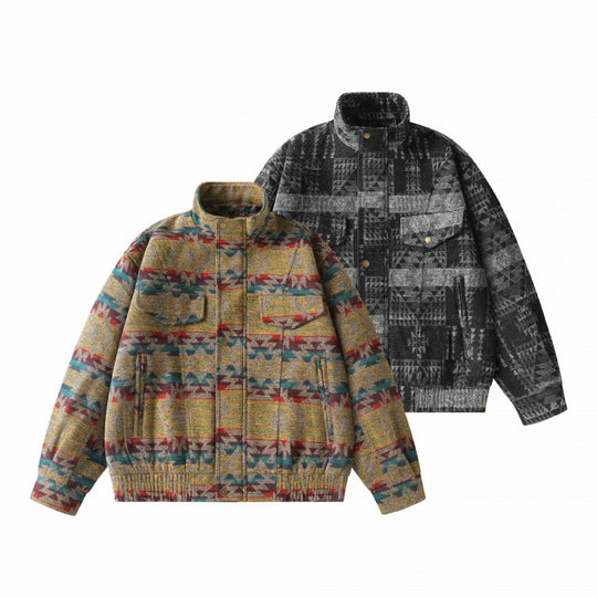 Unisex Kastenförmige Jacquard-Wolljacke im Bomberstil mit Stehkragen, Pattentaschen und elastischem Saum Shop Nory