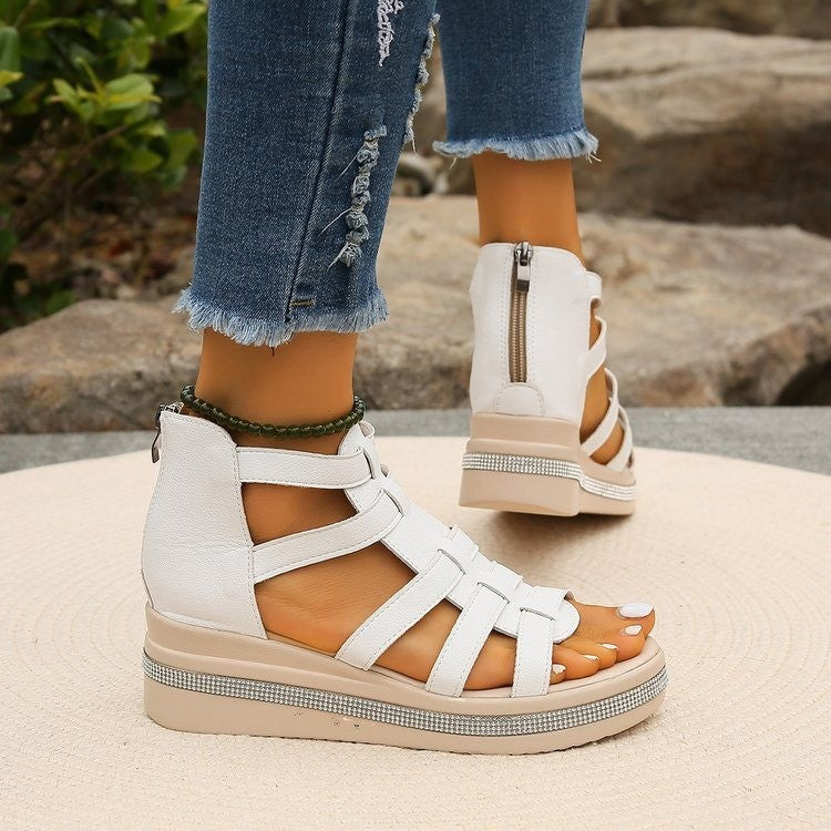 Damen Plateau-Sandalen mit verstellbarem Riemendesign und komfortablem Fußbett Shopnory