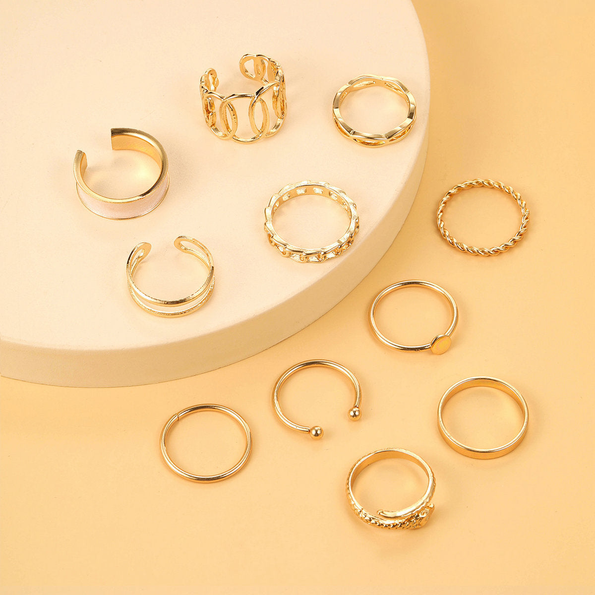 Damen Ring-Set mit vielseitigen Designs und filigranen Details Shop Nory