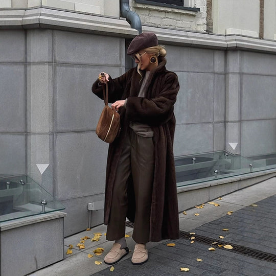Damen Langer Kunstfellmantel mit Stehkragen und Oversize-Passform Shop Nory
