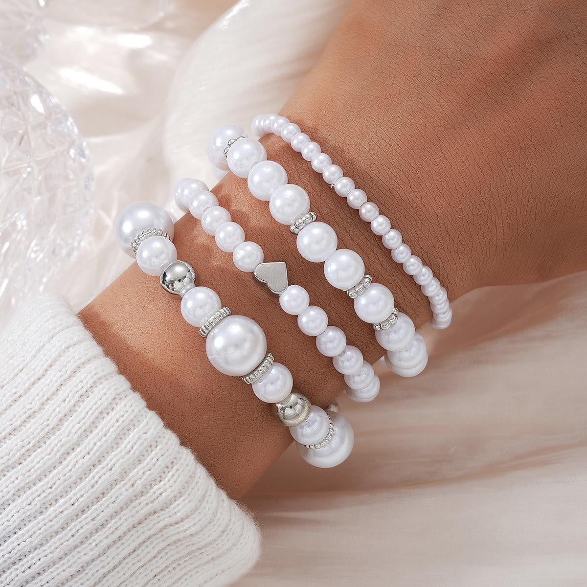 Damen Perlenarmband-Set mit filigranen und eleganten Details Shop Nory