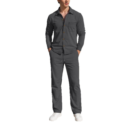Herren eleganter Freizeitanzug mit strukturierter Oberfläche und praktischen Taschen