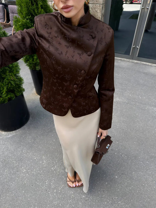 Damen Taillierter Jacquard-Blazer mit überlappendem Revers und dekorativen Knöpfen Shop Nory