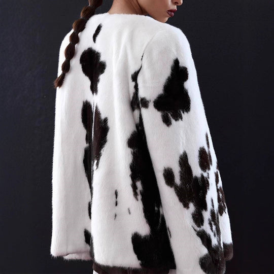 Damen Kurzmantel aus Kunstpelz mit kastiger Silhouette und Kuhfleckenmuster Shop Nory