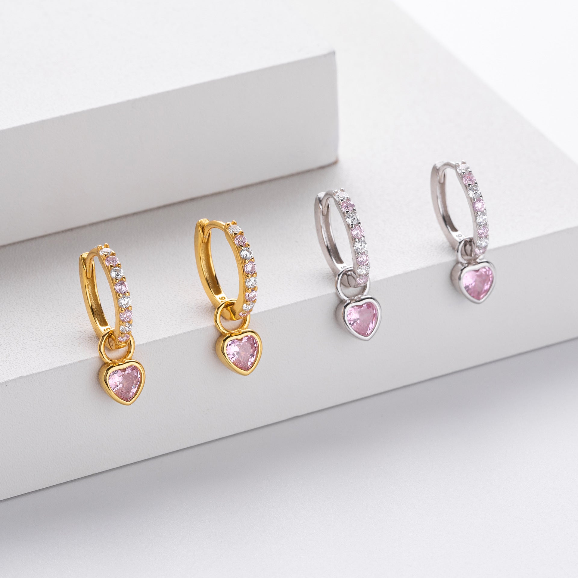 Damen Ohrhänger mit herzförmigem Anhänger aus 925 Sterling Silber und funkelnden Zirkonia Shop Nory