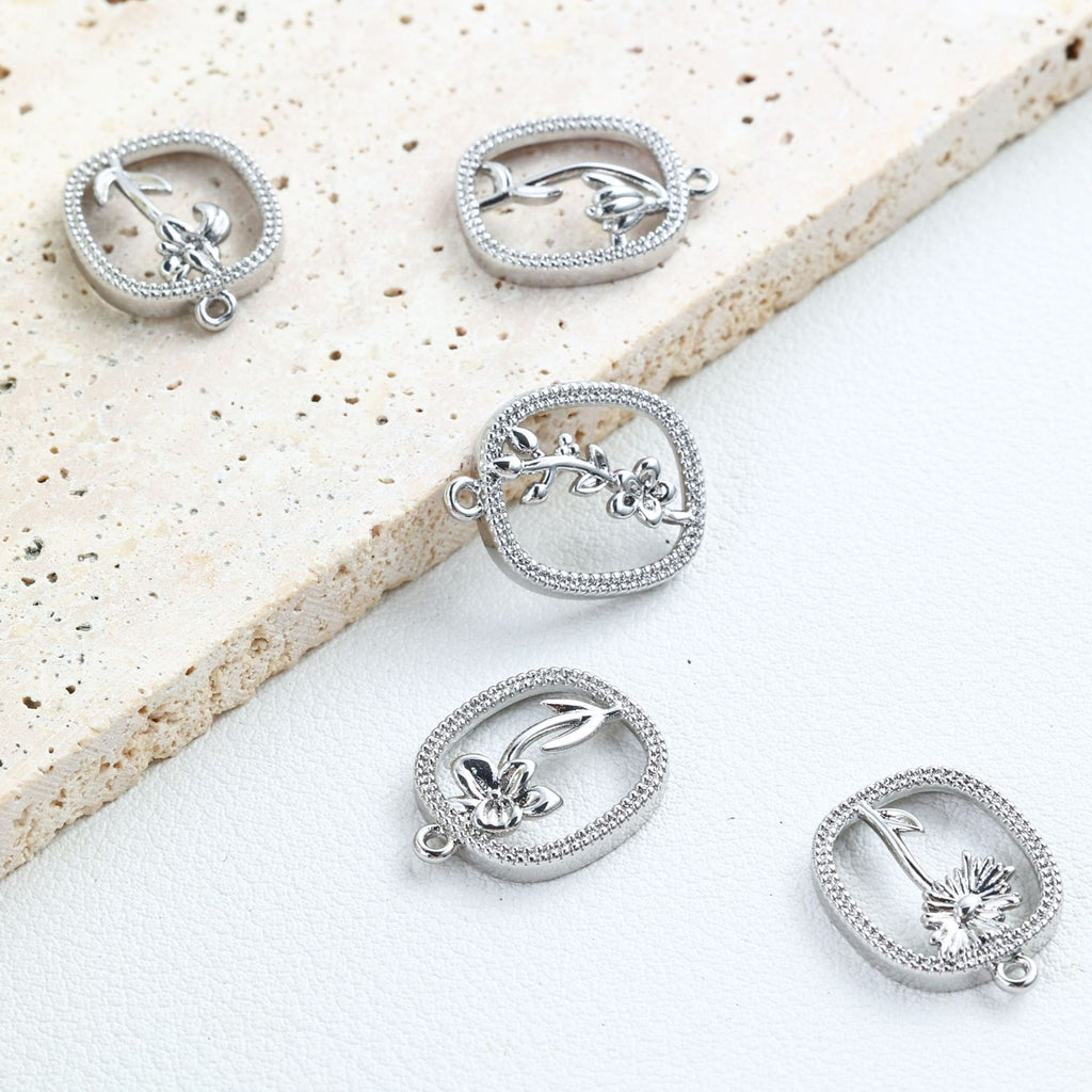 Schmuckanhänger mit floralem Design Shop Nory