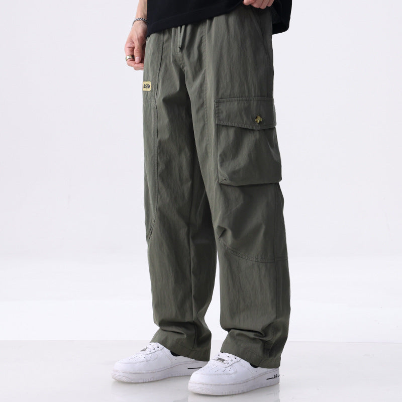 Herren Weite Utility-Cargohose aus Baumwollmix mit Kordelzugbund und aufgesetzten Klappentaschen Shop Nory