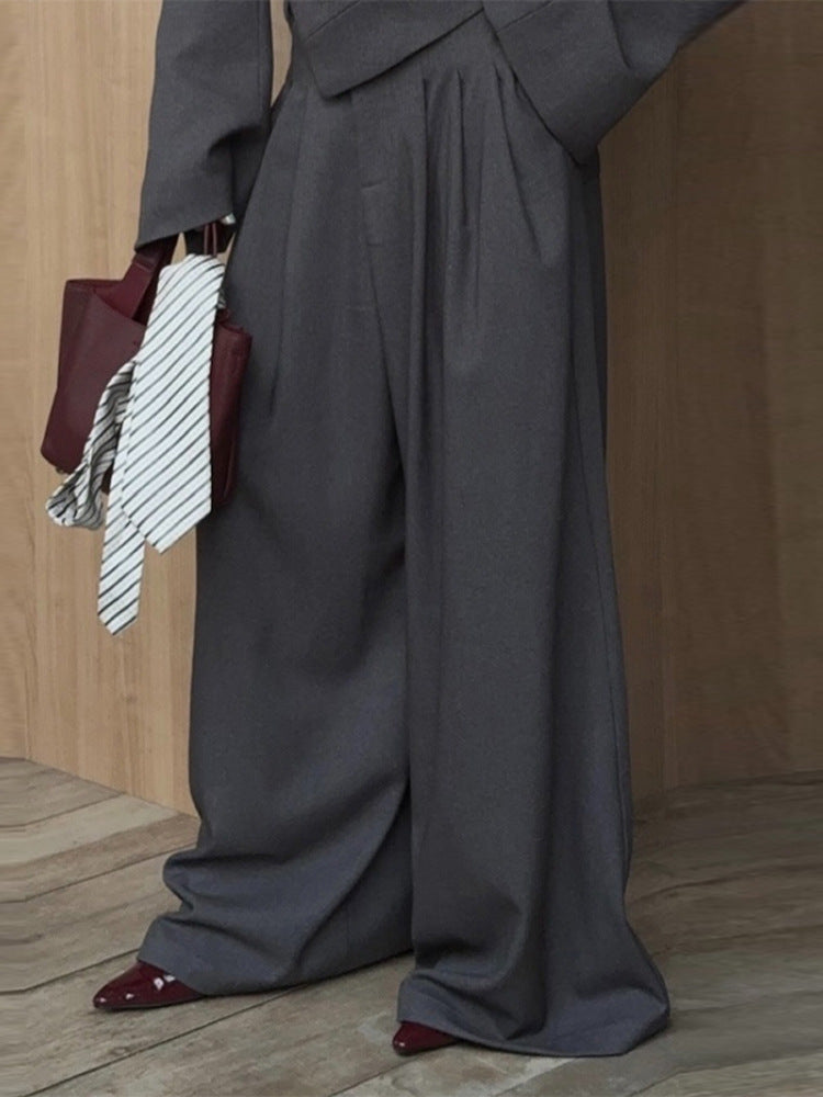 Damen Oversized-Blazer-Set mit tailliertem Schößchen und Plissee-Midirock Shop Nory