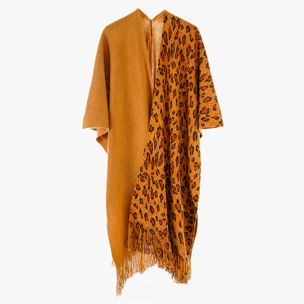 Damen Zweifarbiger Wollmix-Mantelponcho im Kimono-Schnitt mit Animal-Jacquard und Fransensaum Shop Nory