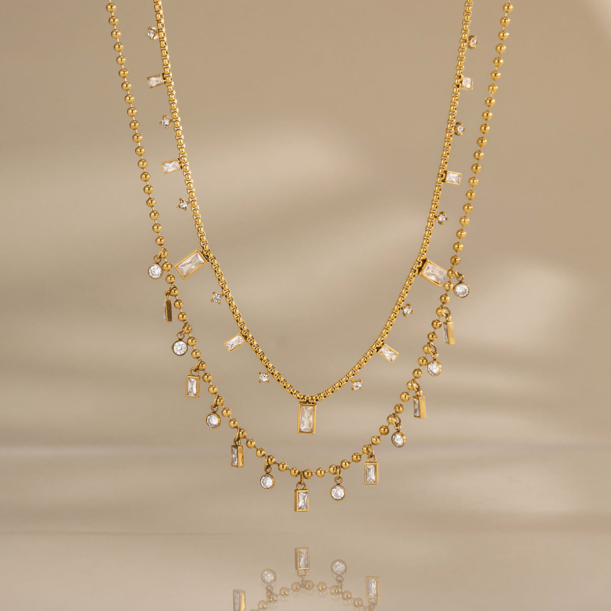 Damen Halskette mit hochwertigen Zirkonia-Elementen und robustem Edelstahl Shop Nory