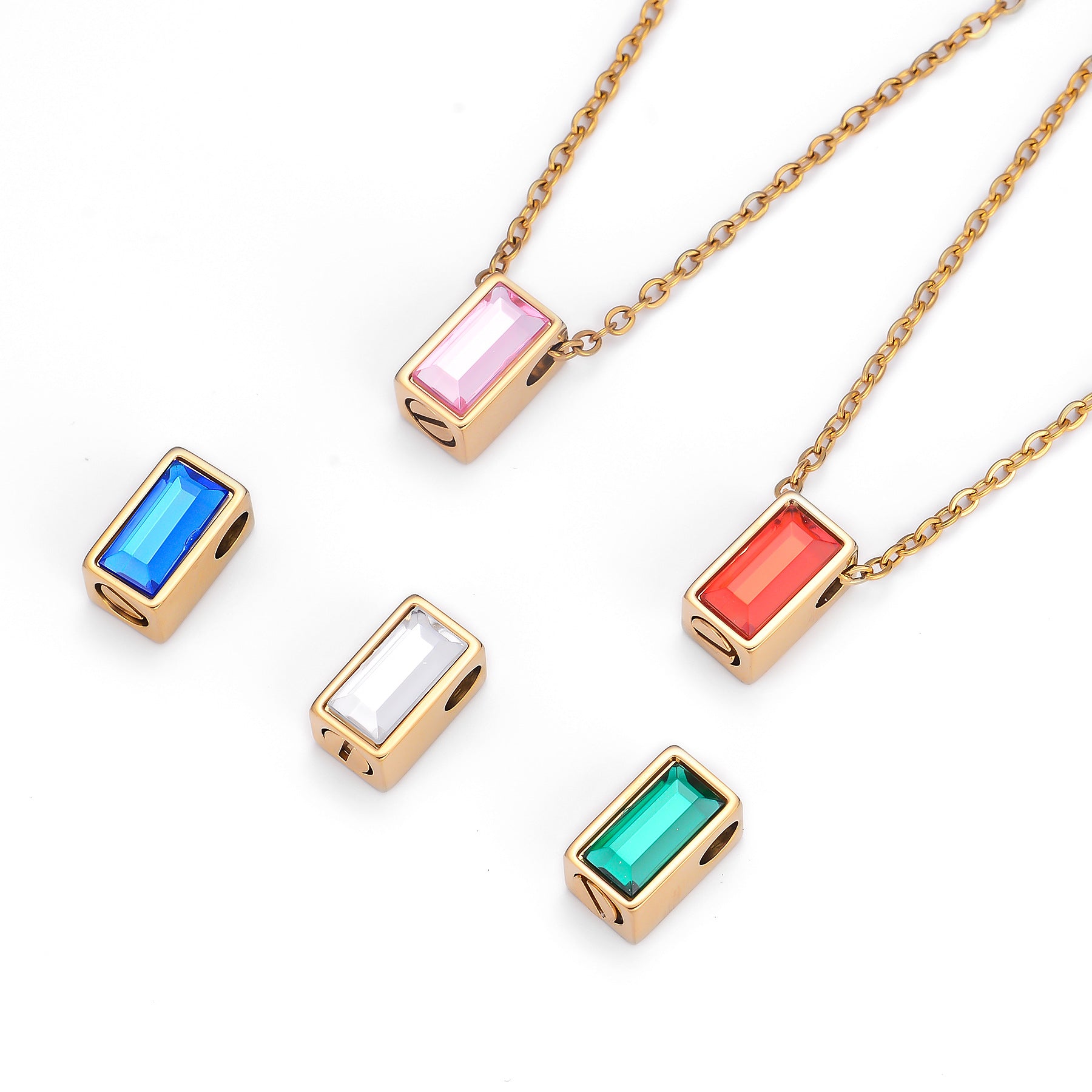 Damen Halskette mit elegantem rechteckigem Anhänger und funkelndem Stein Shop Nory