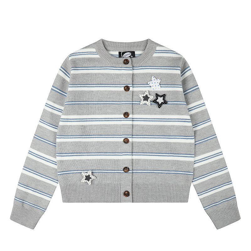 Damen Gestreifte Strick-Cardigan mit Knopfleiste und Stern-Applikationen Shop Nory