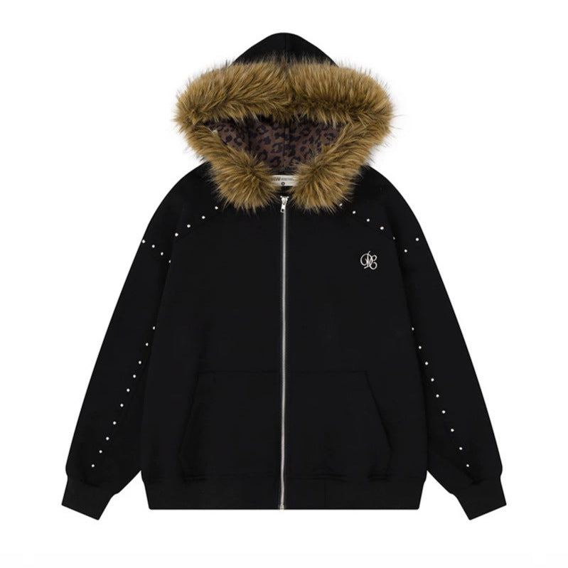 Damen Kapuzen-Sweatjacke mit Kunstfellbesatz, Leo-Innenfutter und Zier-Nieten Shop Nory