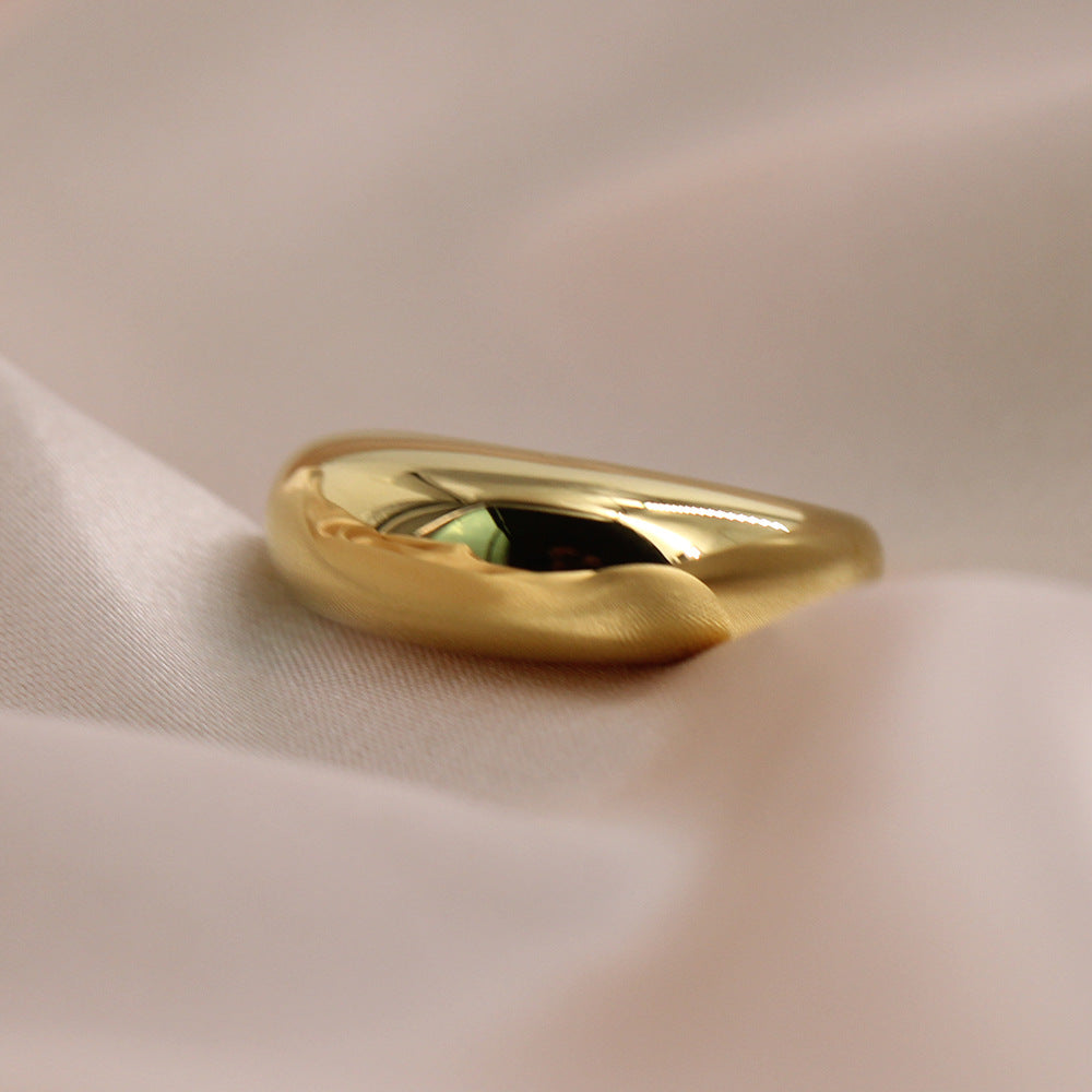 Damen Ring aus hochwertigem Gold mit elegantem und modernem Design Shop Nory