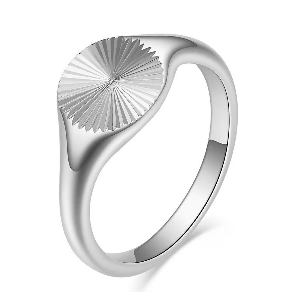 Damen Ring mit kunstvollem Strahlenmuster und elegantem Design Shop Nory