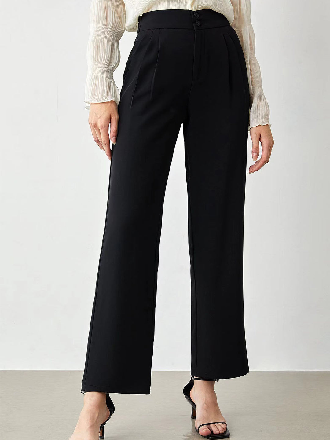 Damen Hochtaillierte weite Stoffhose mit Bundfalten und Doppelknopf Shop Nory